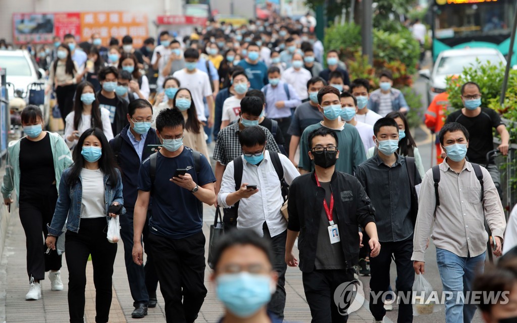 "검사 싫지만 이젠 일상"…中 선전시 끝없는 코로나19 검사