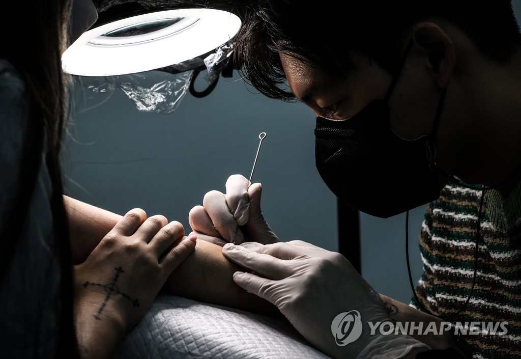 인수위, 비의료인 타투 합법화 검토…"조폭 전유물 아닌 예술"