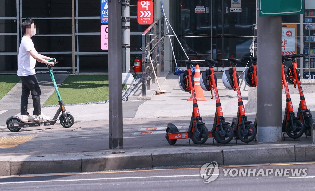 강원경찰, 안전모 미착용 등 개인형 이동장치 법규위반 단속