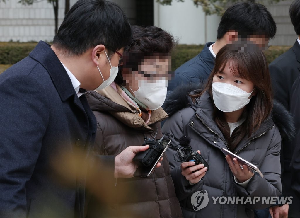 경찰, 윤석열 장모 의혹 3차례 수사 후 '무혐의' 결론