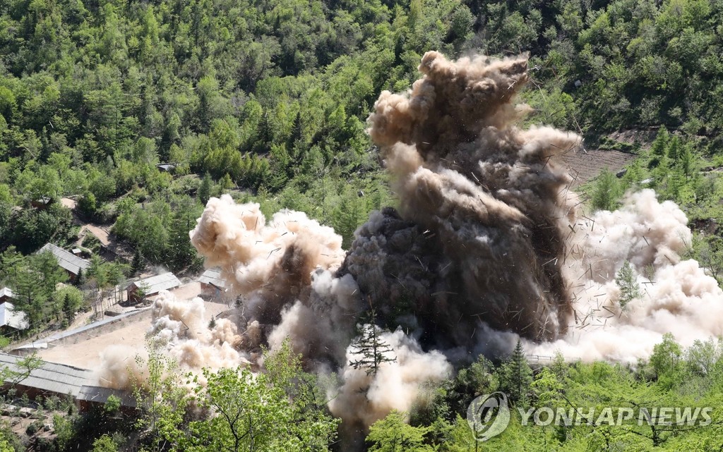 美 "北 핵실험 준비 보도 알아…자제하고 대화 복귀해야"