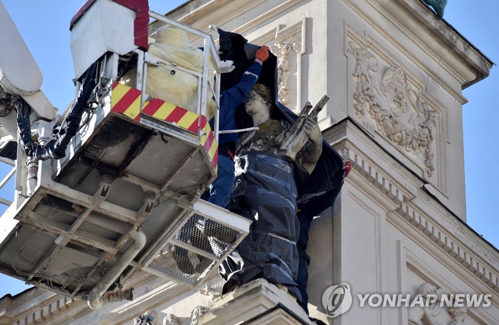 [우크라 침공] "누가 첩자일지 몰라"…르비우를 잠식한 불안