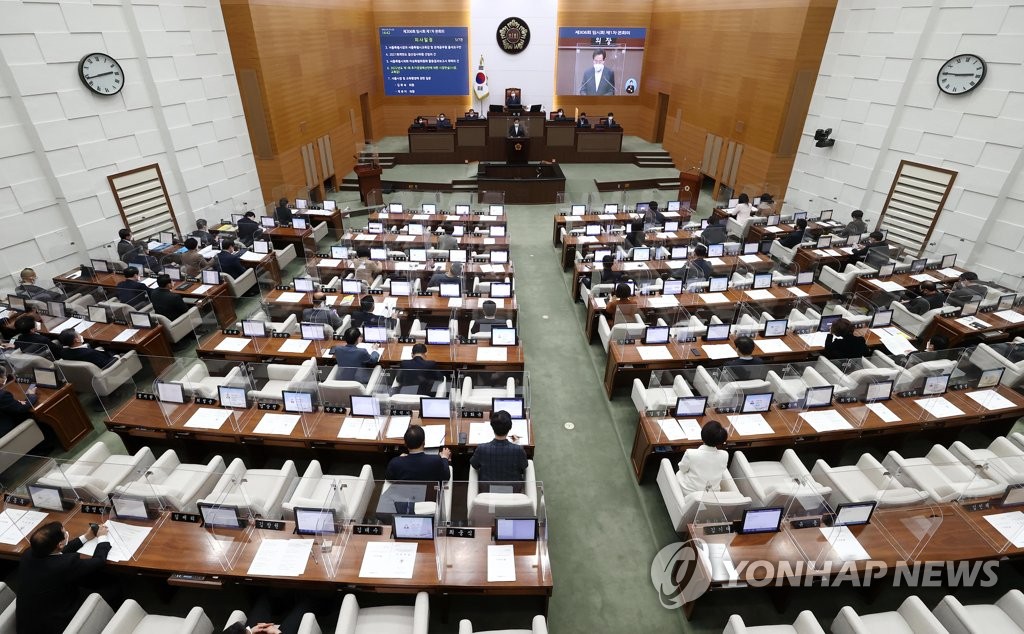 오세훈 공약 사업, 시의회서 다시 삭감…예산 전쟁 재현되나(종합)