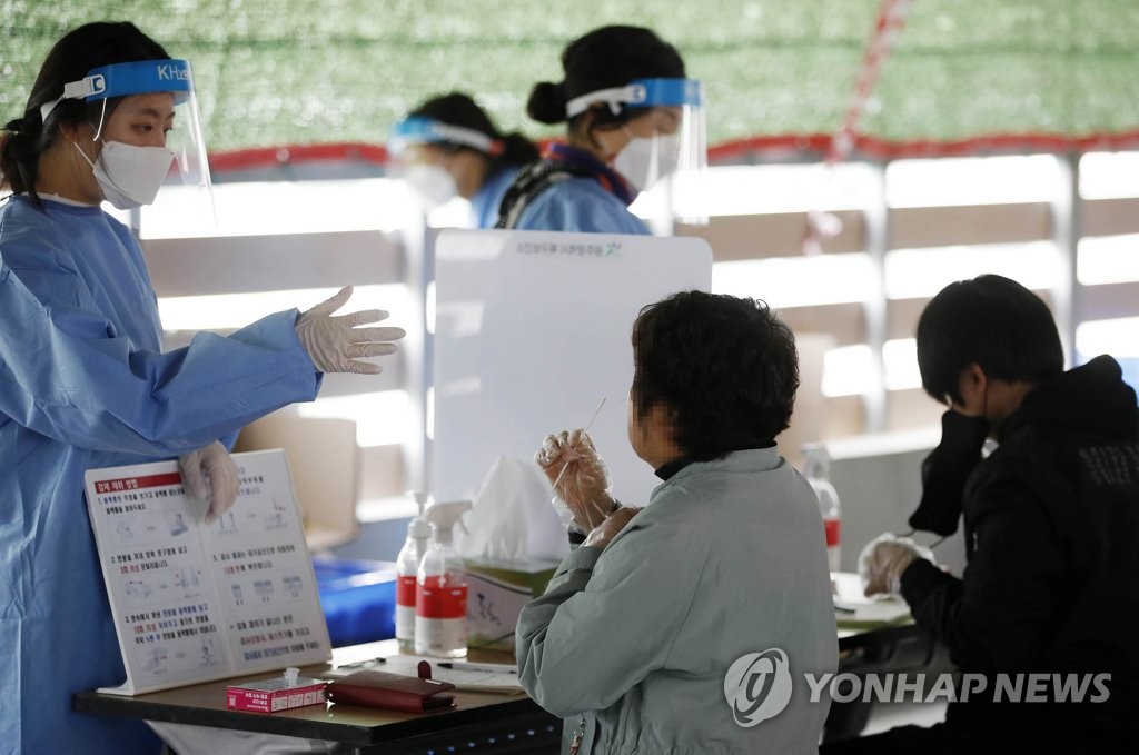 광주·전남 휴일 확진자 다소 줄어…1만1760명 확진