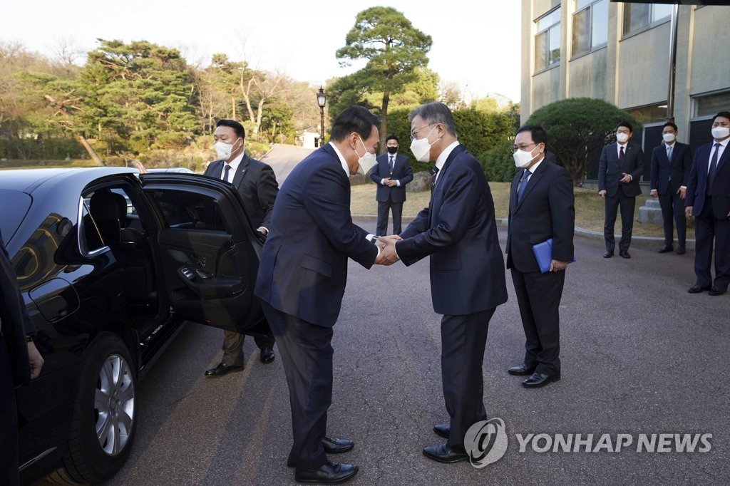 尹당선인의 한달…민생현장 자주 찾고 '용산 시대' 정면돌파