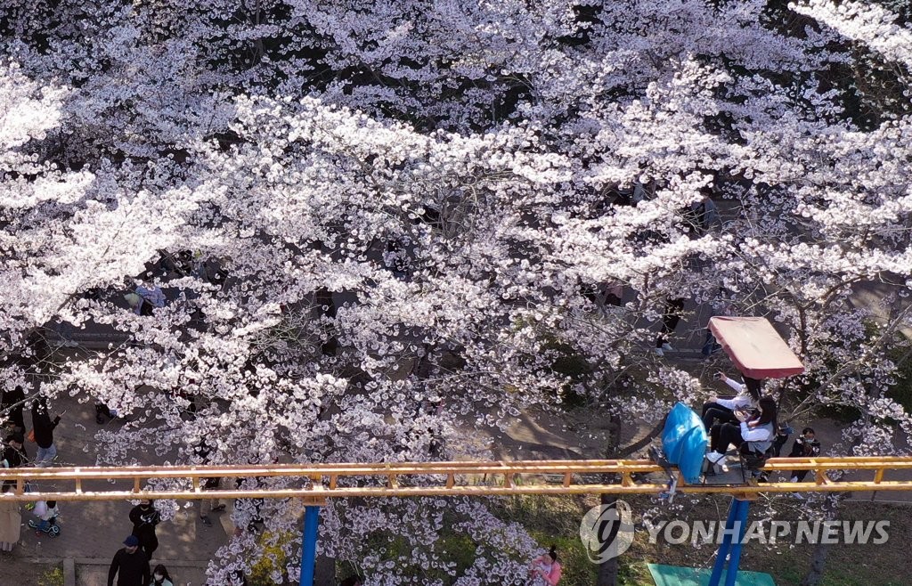 오늘 낮기온 14~21도…전국 맑아 낮과 밤 기온 차 15~20도