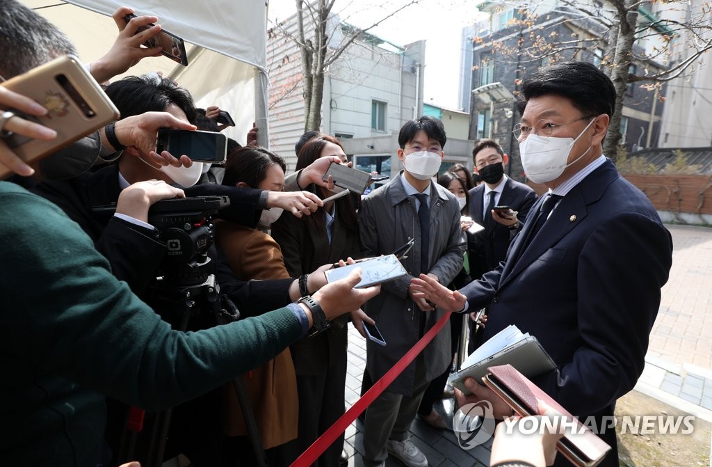 尹당선인, 대통령 비서실장에 '측근 아닌 경제 전문가' 고려(종합)