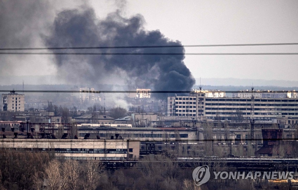 [우크라 침공] 돈바스로 옮겨간 전장…우크라군에 고비될 듯