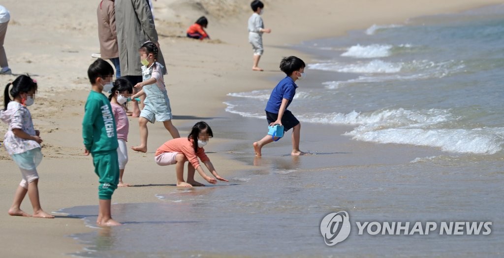 [날씨] '낮 최고 30도' 따뜻한 일요일…일교차 크게 벌어져