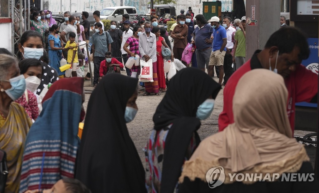 유엔 "전쟁으로 세계 식품·에너지·금융 3중위기…17억명 위협"