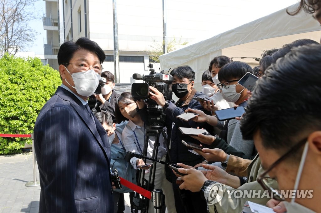 장제원 "정호영, 文정권도 검증…오늘 회견 찬찬히 지켜봐야"