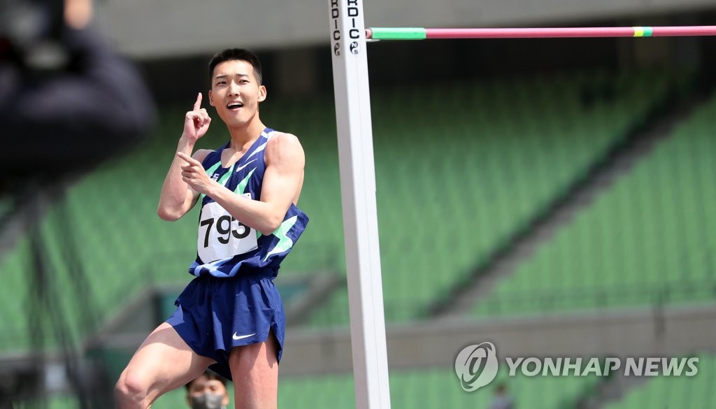 우상혁, 2ｍ30 넘고 항저우행 예약…김국영·비웨사 치열한 경쟁(종합)