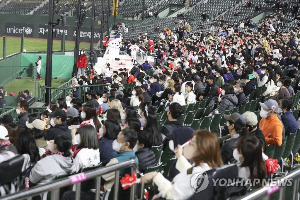 침체한 경제 살리기·관광 마케팅 강화…지자체 '일상회복' 앞장