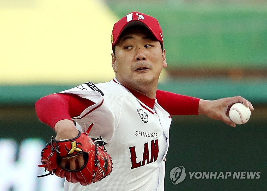 SSG 김광현, 규정이닝 달성과 함께 평균자책점 1위 눈앞