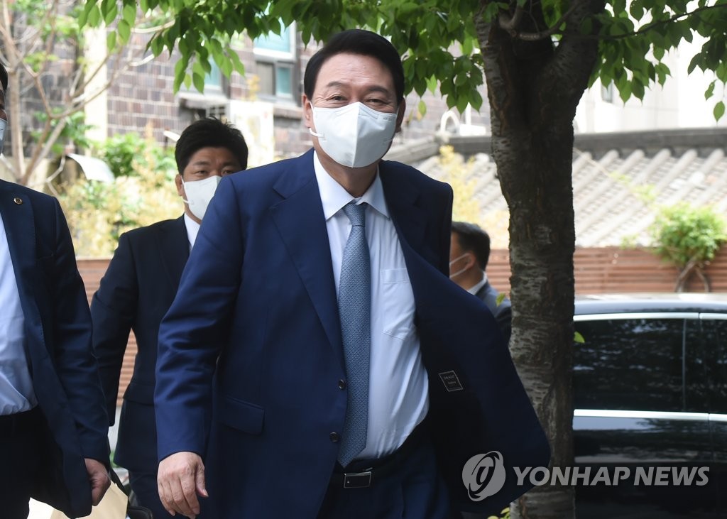 尹당선인 "헌법정신" 연일 거론에…국힘 '단일대오' 재정비(종합2보)