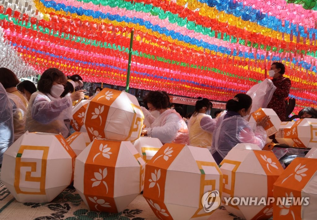 부처님오신날 앞둔 불교계 "반목은 국난 자초…통합 힘써야"(종합)