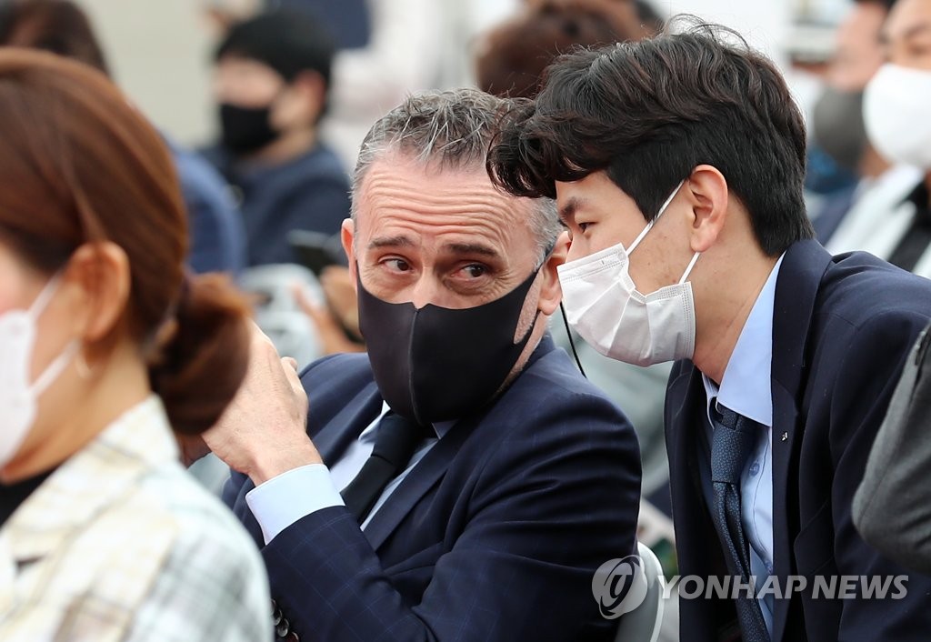 벤투 축구대표팀 감독 "6월 4경기, 여러 가지로 어려움 있을 것"