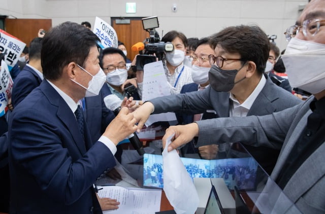 여야 언쟁 오가는 법사위 안건조정위원회 /사진=연합뉴스