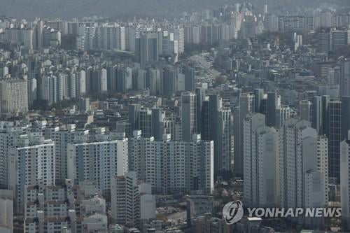 "매도 vs 증여" 득실 따지는 다주택자…서울 아파트 매물은 늘어