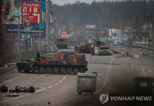 [우크라 침공 50일] 러, 북부 전선서 패퇴…'돈바스 결전' 임박