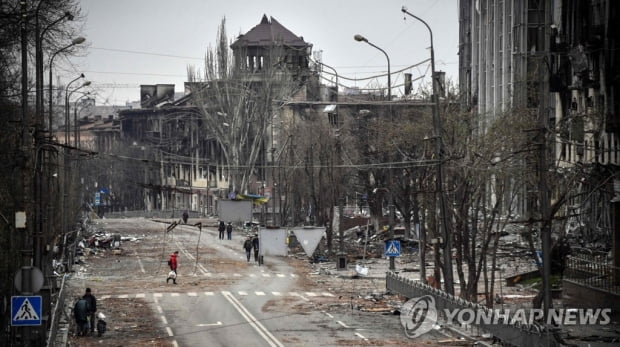 [우크라 침공] 마리우폴 함락 임박…러 "21일 최후항전지 장악할 것"