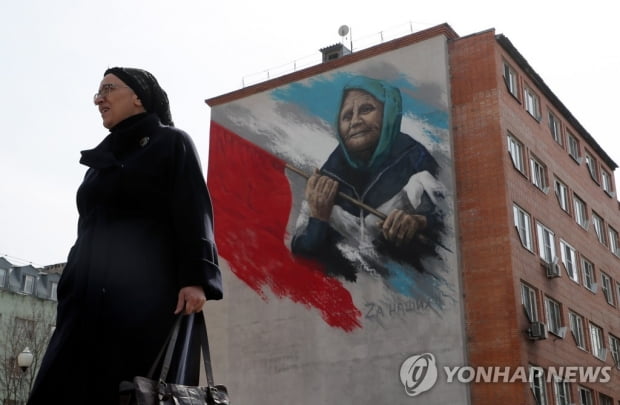 "러시아 부유층은 여행지가 프랑스에서 두바이로 바뀐 게 불만"