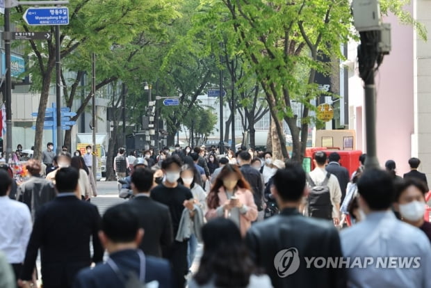 "5월 하루확진 4만명 미만 예측…시간 지나면서 재증가 가능성"