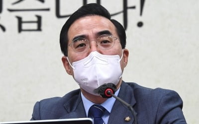 [속보] 민주당 "국회의장 '검수완박' 중재안 수용키로"