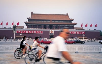 중국이 '제로 코로나' 정책 고수하는 이유