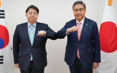 박진-日 외무상 회담…"조속한 한일관계 개선 필수"