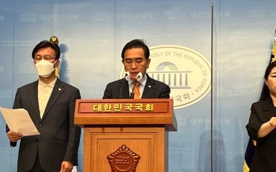 태영호·김민석 "코로나 대유행 겪는 북한에 인도적 지원해야"
