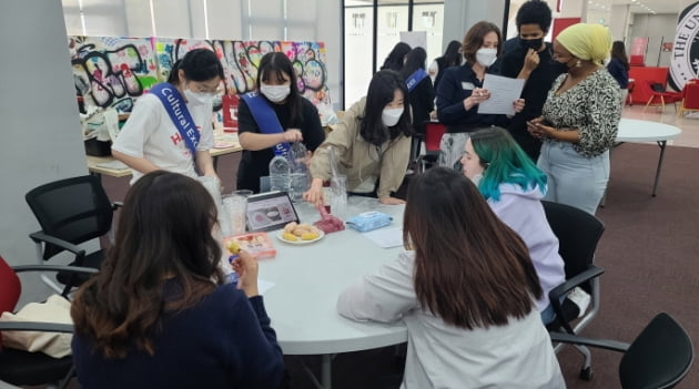 [포토] 송도 유타대학 방문한 경북 김천여고생 