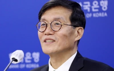 한국은행 총재가 삼성전자 임원을 만난 이유 [조미현의 BOK 워치]