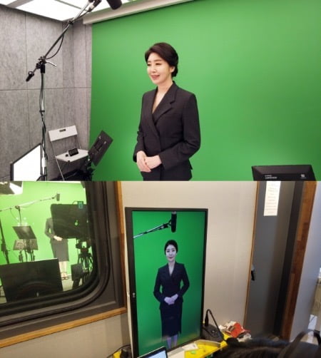 딥브레인AI가 여에스더 박사의 AI 휴먼을 제작하기 위해 전용 스튜디오에서 촬영하고 있다. 