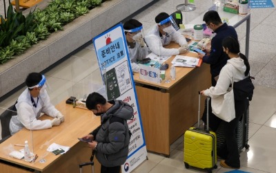 여객 수요 폭발하는데 인천공항은 '통금·방역'…항공업계 피 마른다