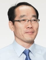 [데스크 칼럼] 한국서 의사과학자 안나오는 까닭