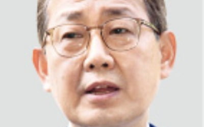 '술집 논문 심사' 결정타…김인철, 지명 20일만에 사퇴