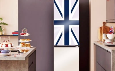 [포토] ‘英 여왕 즉위 70주년’ 삼성 냉장고 