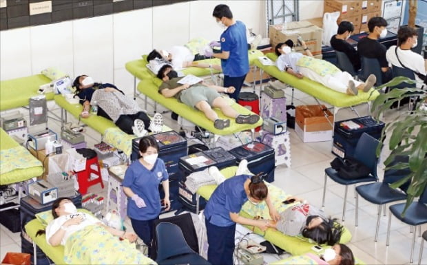 [포토] “대학교 헌혈 축제왔어요” 