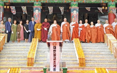 인도 첫 한국식 사찰…"우아한 단청 '한옥의 美' 알릴 것"