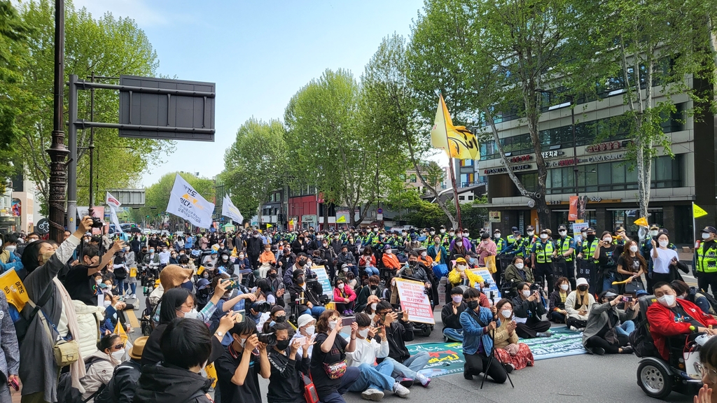 서울 도심 1만4천명 노동절 집회…차별 없는 안전한 일터 촉구(종합)