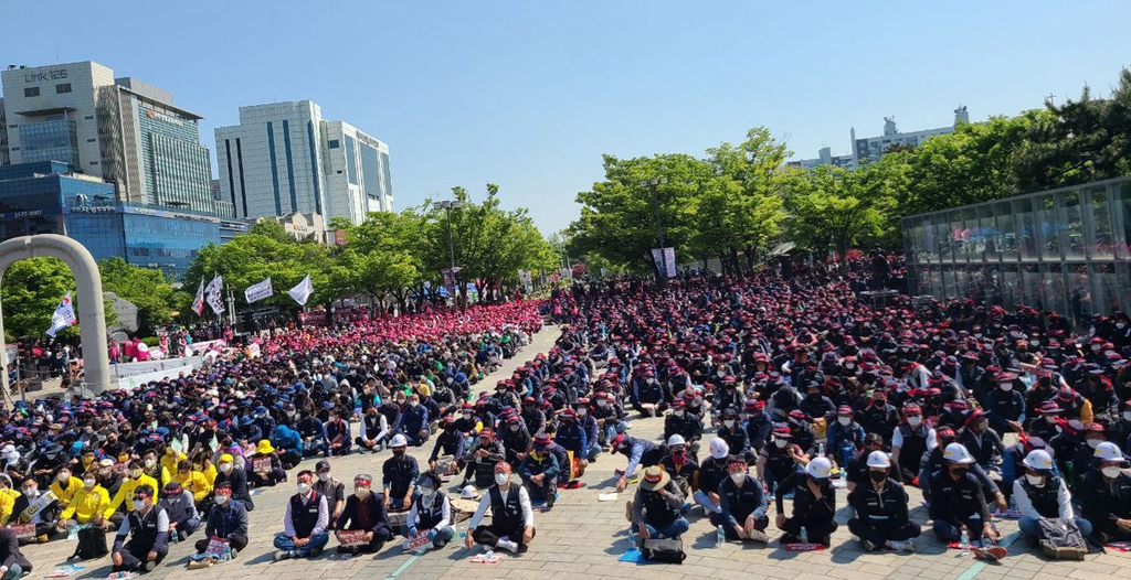 인천서 민주노총 노동절 집회…노동기본권 보장 요구