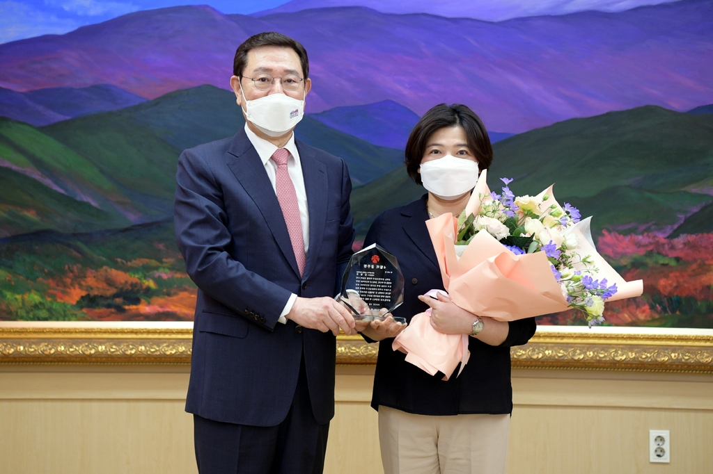 아파트 붕괴 현장 구조 소방관들, 광주시 '이달의 공무원' 선정