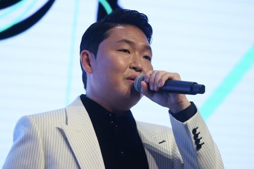 싸이 "새앨범, 강남스타일과의 결별…K팝, 계속 수준 올라갈 것"