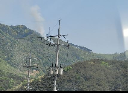 성주서 산불 발생…헬기 3대 등 투입해 진화 중