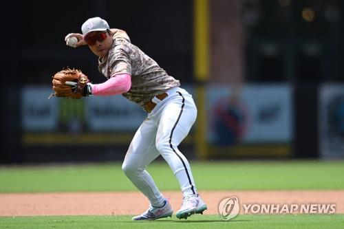 MLB 김하성 4경기 연속 무안타…타율 0.211로 하락