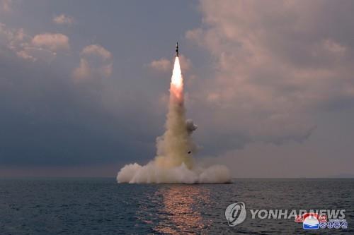 日 방위상 "7일 발사 北 SLBM 작년 10월과 같은 기종"