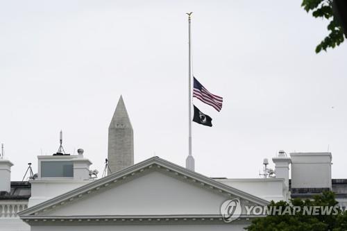 코로나 정상회의 날 美 사망 100만명…바이든 "비극적인 이정표"