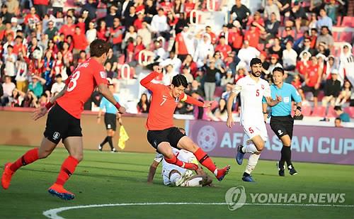 中 '제로 코로나' 고수 속 국제 스포츠 행사 잇달아 파행