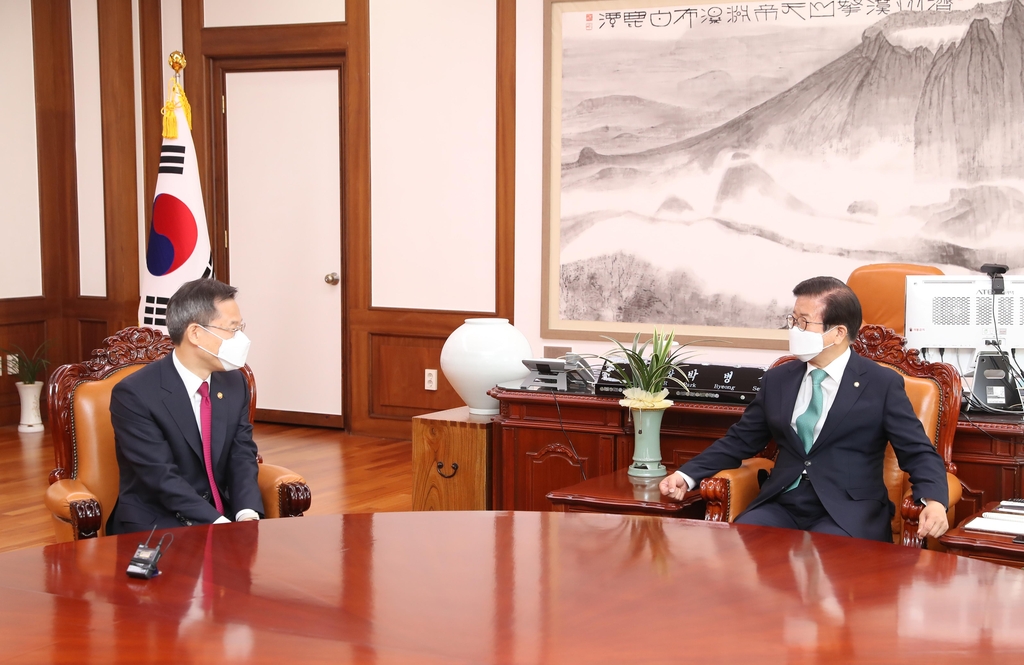 박의장, 신임 과기부 장관에 "기초과학, 국가가 챙겨야"